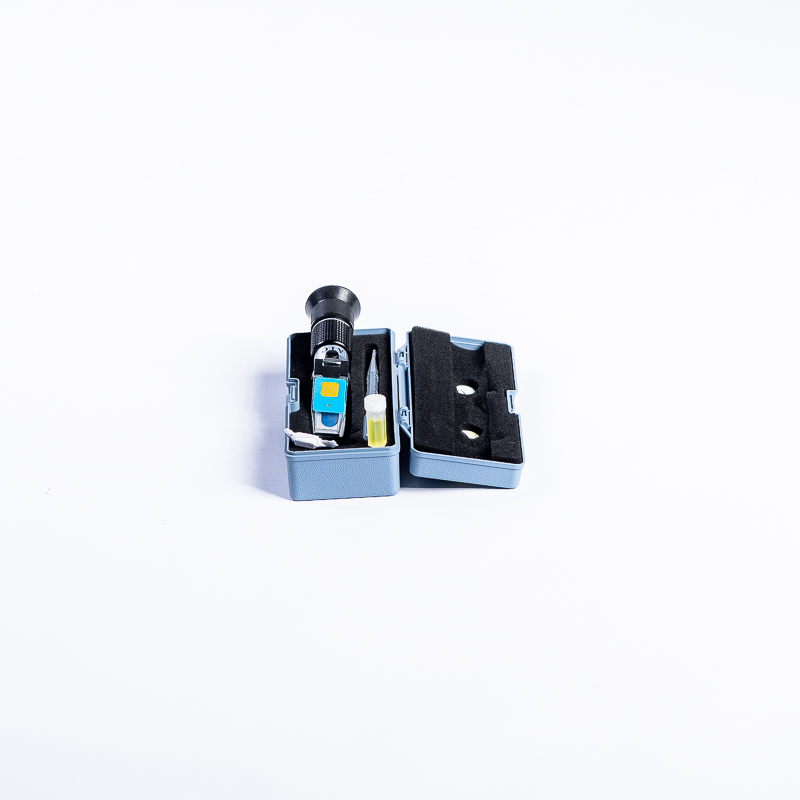 Réfractomètre à miel 12/25%, avec liquide d'étalonnage Réfractomètre à miel 12/25%, avec liquide d'étalonnage