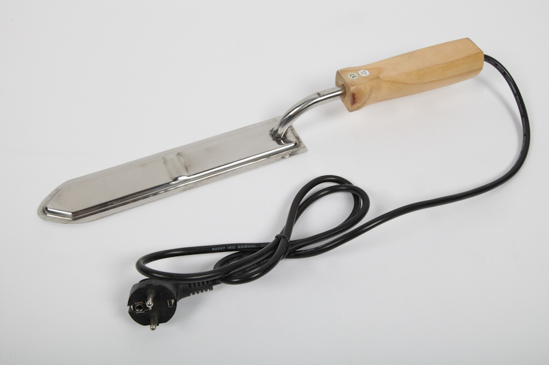 Couteau à désoperculer électrique avec manche en bois et lame de 27cm Couteau à désoperculer électrique avec manche en bois et lame de 27cm